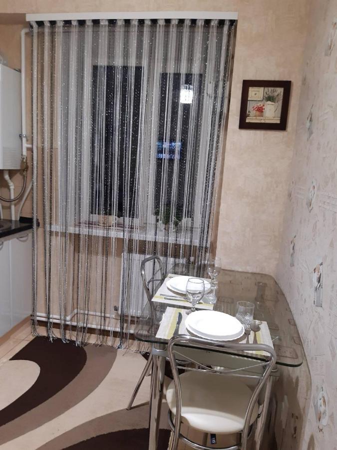 Apartamento Двокімнатна Shepetivka Exterior foto